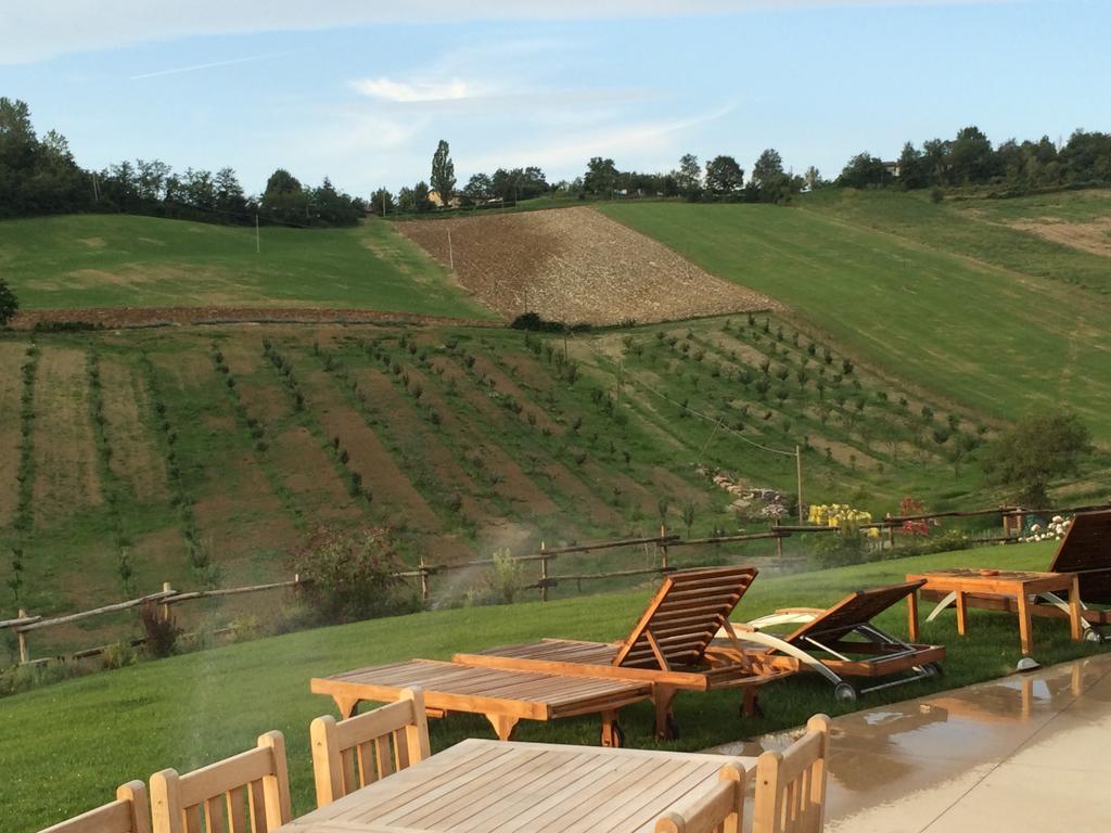 Agriturismo Alba Del Borgo Fidenza Szoba fotó