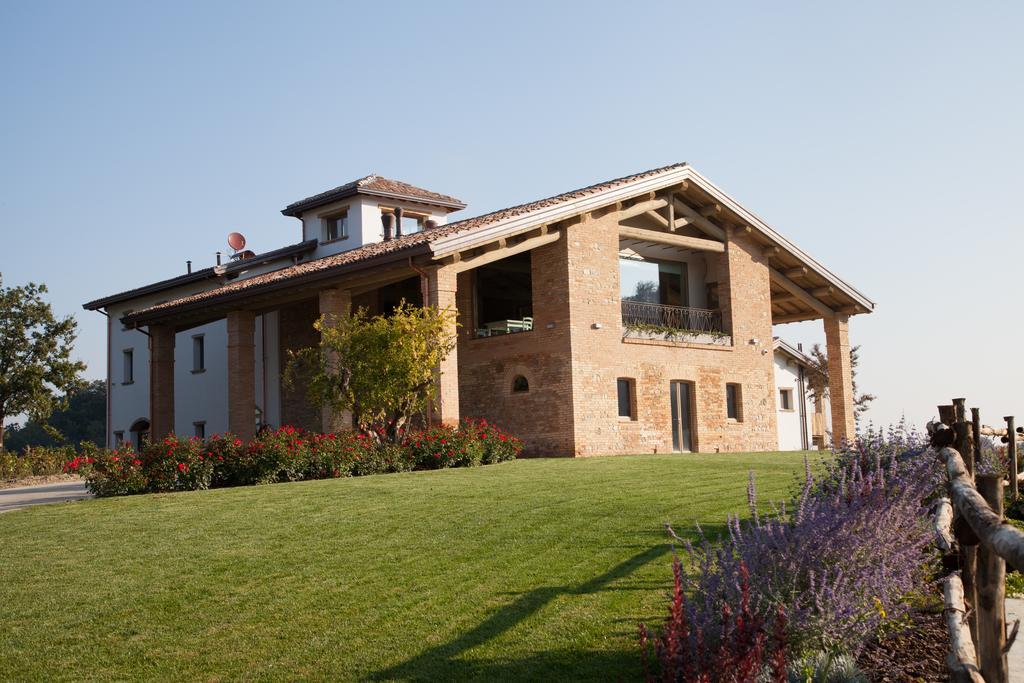 Agriturismo Alba Del Borgo Fidenza Kültér fotó