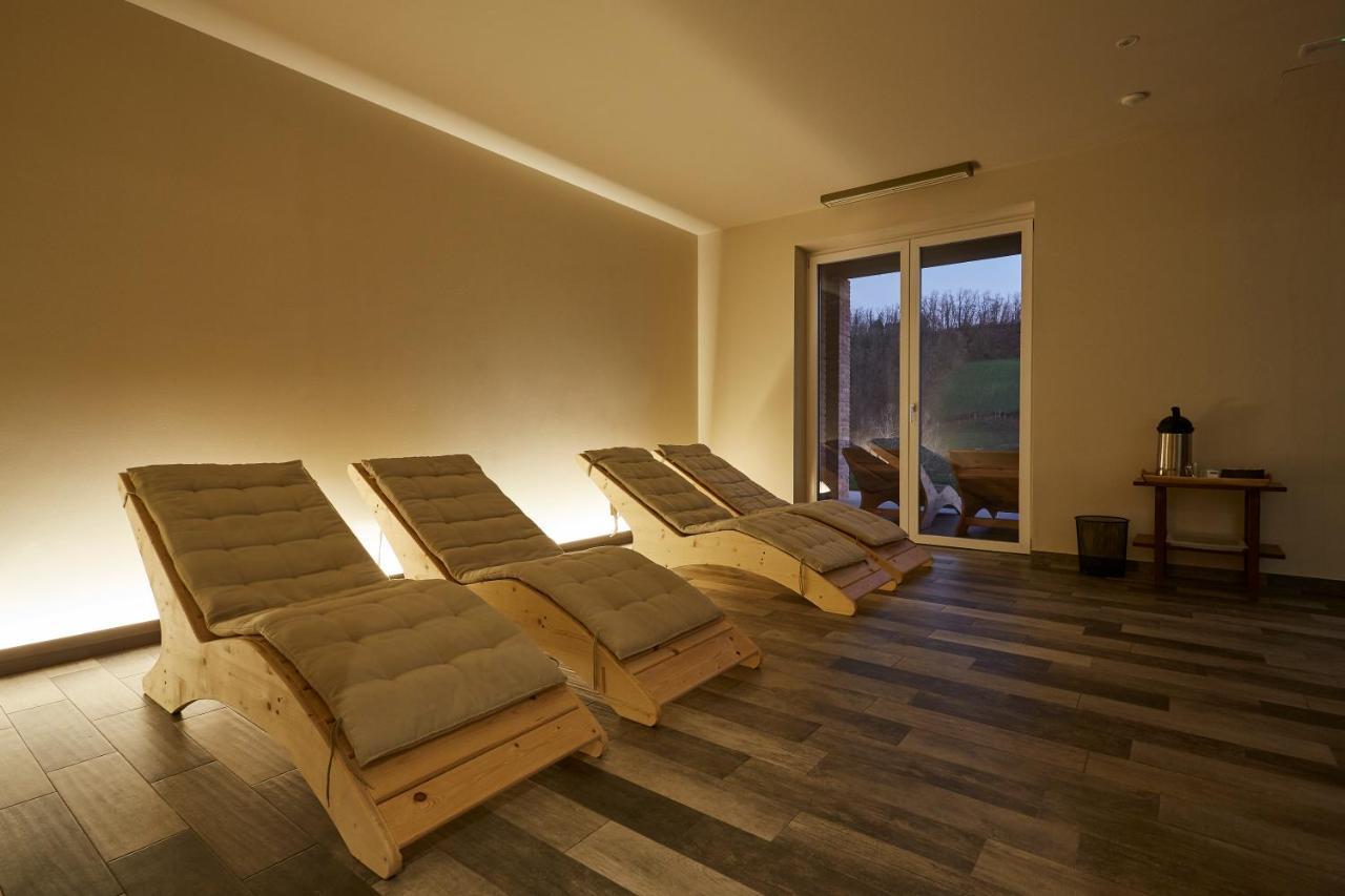 Agriturismo Alba Del Borgo Fidenza Kültér fotó